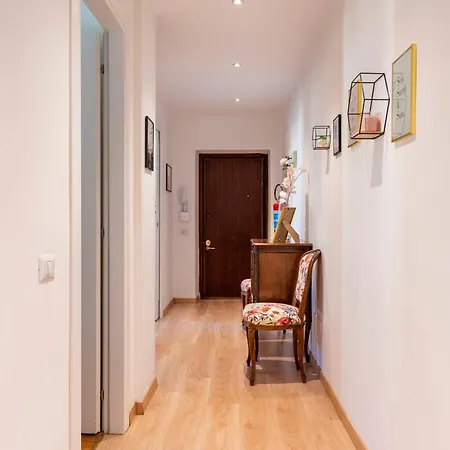 アパート Dome At ローマ